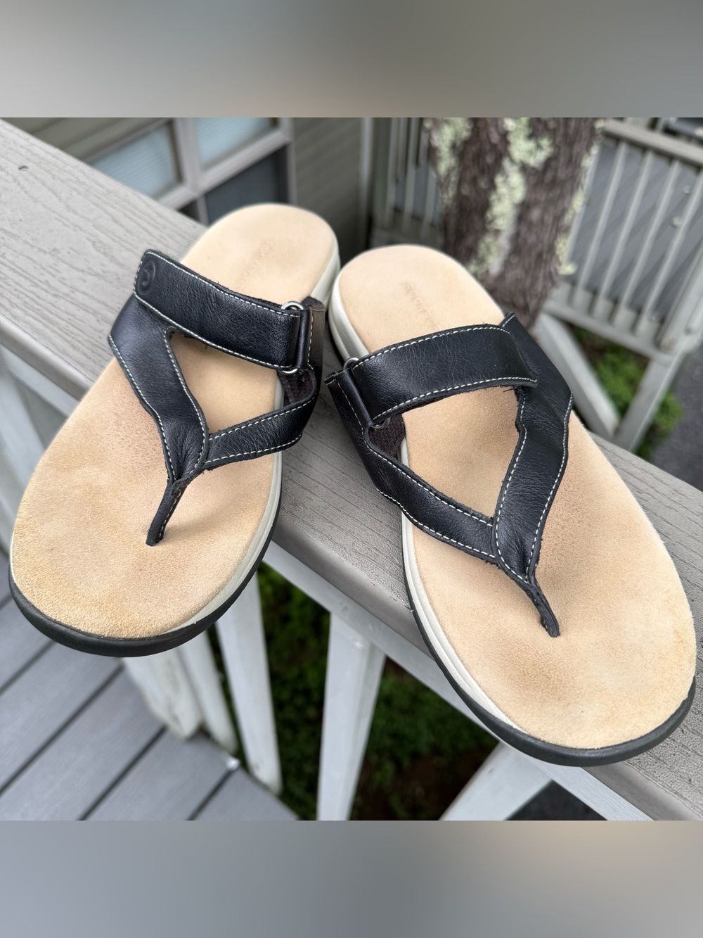 Rockport Womens Black Leather Thong Sandals